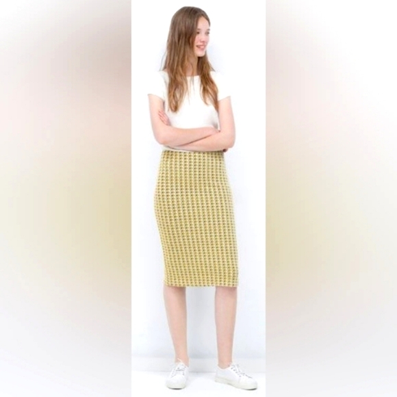 Zara Jacquard Midi Pencil Tube Skirt Yellow, White, Black Size Large - Picture 2 of 9